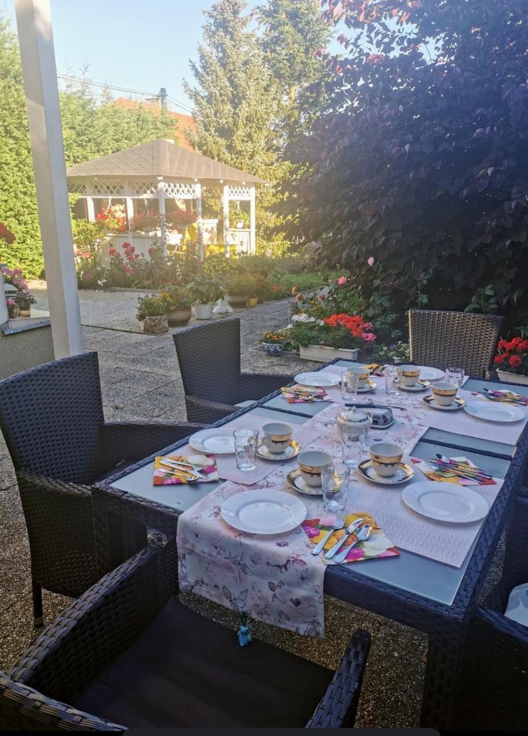 Homestay Svatá Екстериор снимка